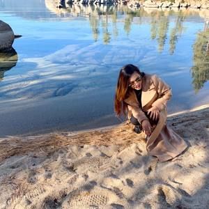 Meet your Posher, Mae ann